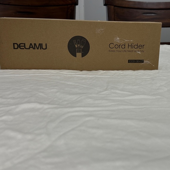 Cord Hider - Brown - Picture 1 of 2